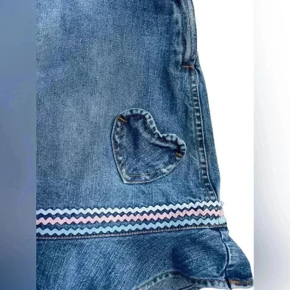 French Toast Girls denim skirt zip and heart shaped pocket size 6x gently used - Picture 2 of 6